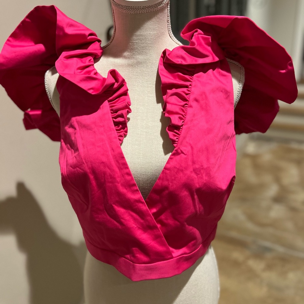 NWT Making the cut hot pink fuschia ruffle top